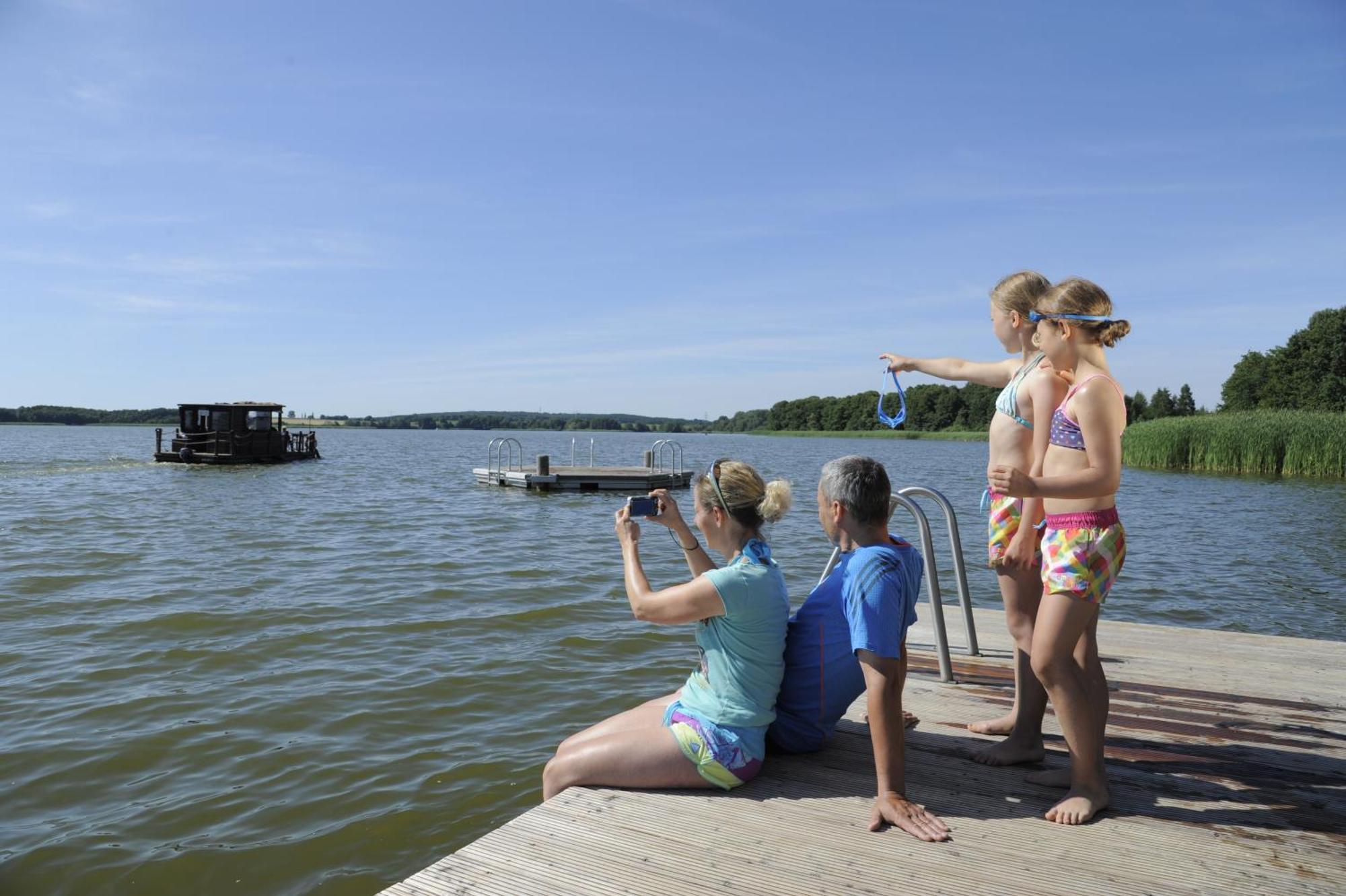 Camping-Und Ferienpark Havelberge Gross Quassow Cameră foto