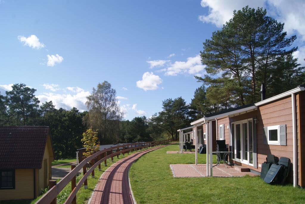Camping-Und Ferienpark Havelberge Gross Quassow Exterior foto